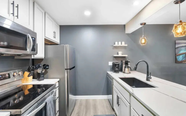 Top Notch Condo for 6