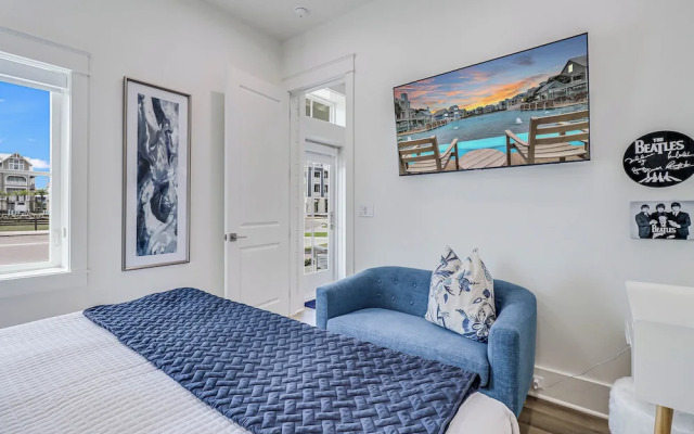 Retro Retreat TC 8102