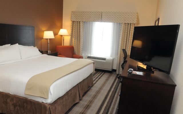 Holiday Inn Express Hotel & Suites Cambridge, an IHG Hotel