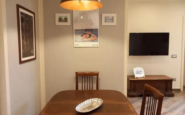 Leone in Firenze With 1 Bedrooms and 1 Bathrooms