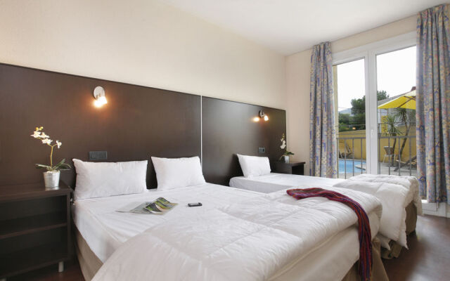 Inter-hotel Le Grillon Dor