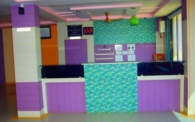 Hotel Rajadhiraj