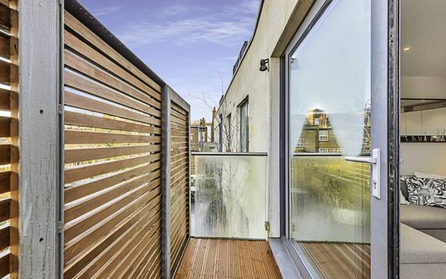 Chic Kensal Green Retreat