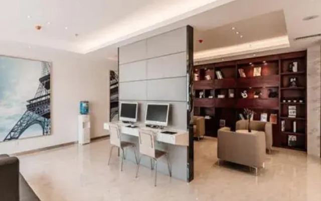City Comfort Inn Hotel (Kunming South High-Speed Railway Station Baicheng University Town)