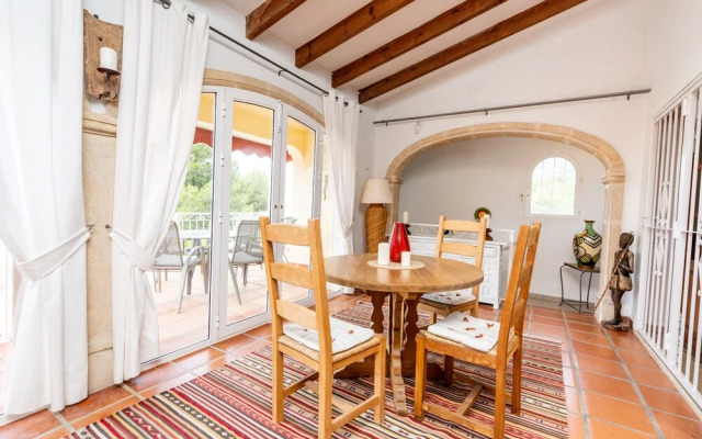 Stylish 5-bed Villa Almarina in Javea