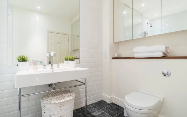 Lovely 3 bedroom house South Kensington