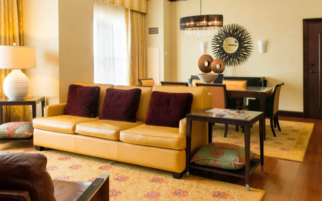 Lancaster Marriott at Penn Square
