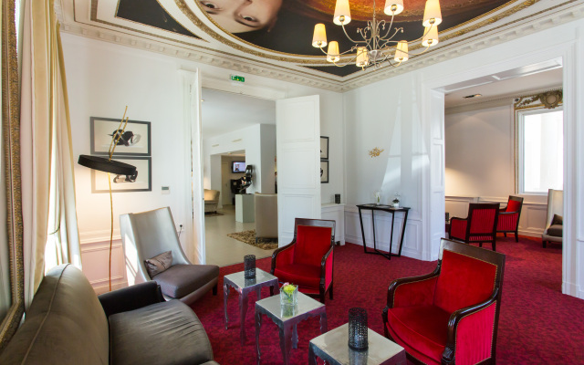 Chateau Belmont Tours by The Crest Collection (ex. Clarion Hotel Château Belmont Tours)