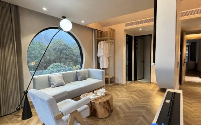 Yuanshanjian Homestay (Nanyue Hengshan Scenic Area)