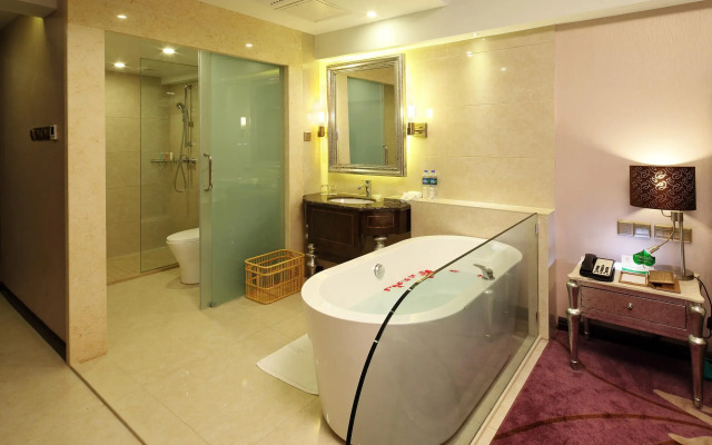 Clayton Hotel