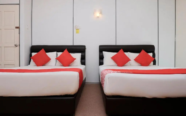 Oyo 90180 Gemilang Hotel Kerteh