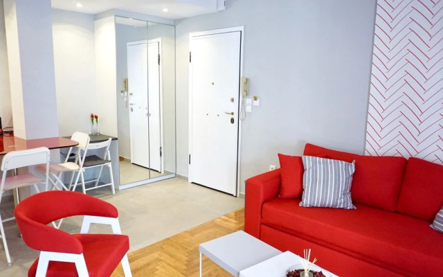 Beautiful Sunny Apt in Athens