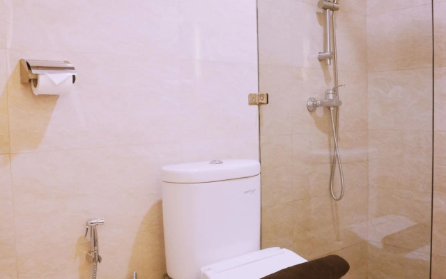 Grand   Thamrin  Hotel