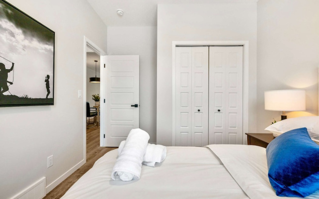 Herron Street NEW Luxury Retreat 6 Beds A11y