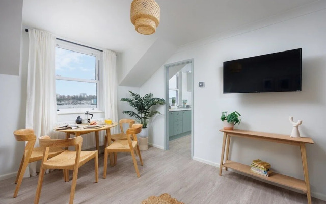 Luxury Penthouse 2 bed Apartment