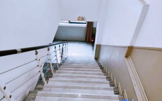 Pudding Hotel (Shunji Railway Station)