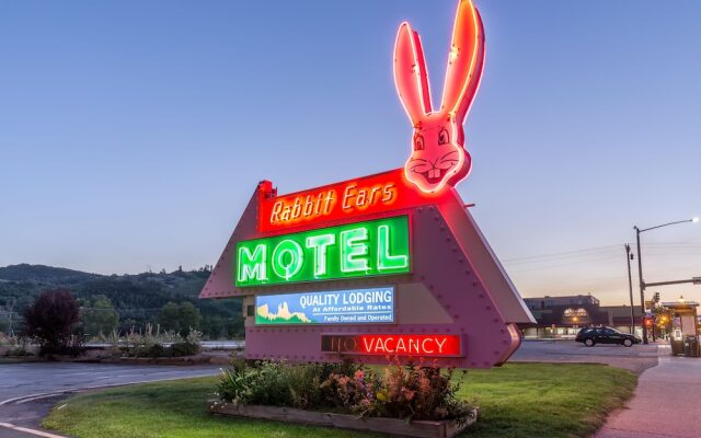 Rabbit Ears Motel