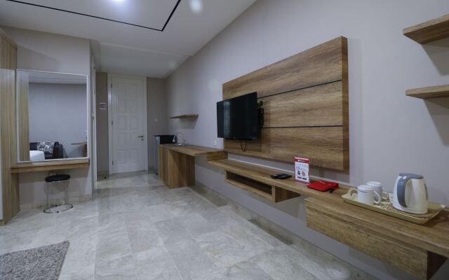 RedDoorz Premium near RS Pondok Indah