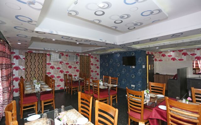 Hotel Mahabir Sheraton by OYO Rooms