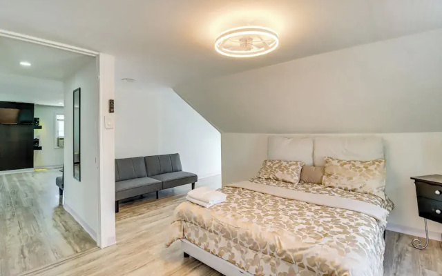 Walkable Abode in Stroudsburg's Business District!
