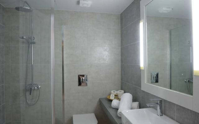 Aristoteles Holiday Resort & Spa