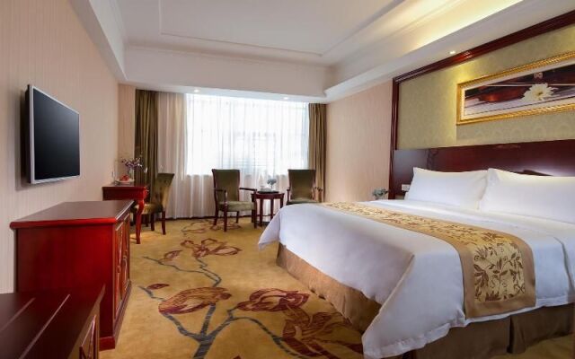 Vienna Hotel Shenzhen Railway Station