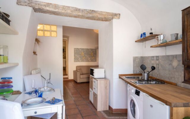 Apartment Adelasia Cisano sul Neva