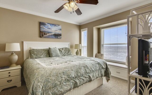 Seascape 1210 1 Bedroom Condo by RedAwning