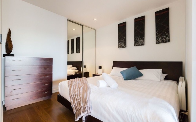 CLEO, 1BDR St.Kilda Apartment – Guest Rooms – Melbourne