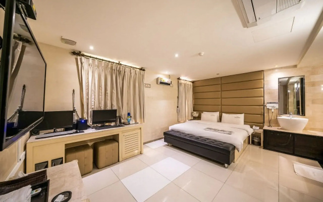 Chocolate Hotel Yeongdeungpo