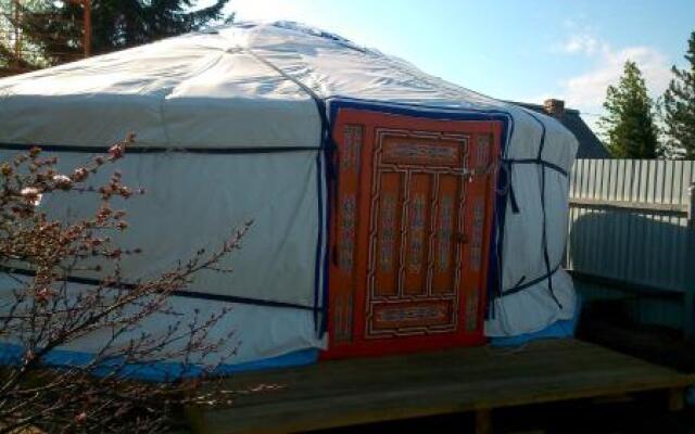 Yurt camping — фото