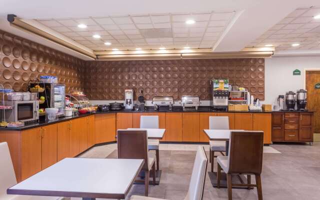 Wingate by Wyndham - Greenville-Airport