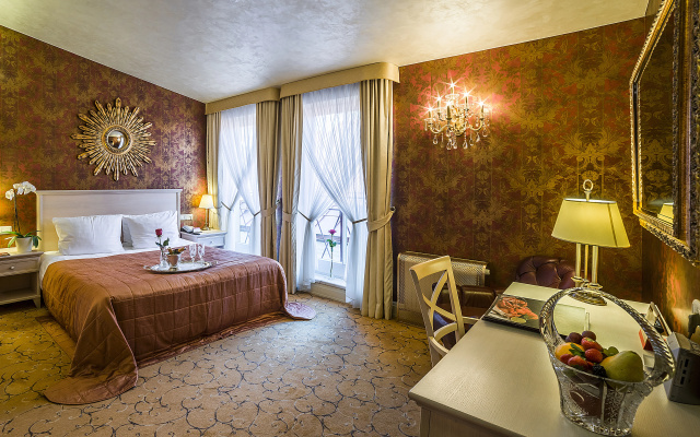 IMPERIAL Hotel & Restaurant - Image 4