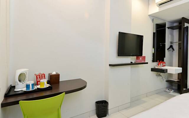 ZEN Rooms Tebet Area