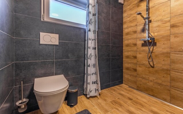 Beautiful Home in Medulin With Wifi and 1 Bedrooms