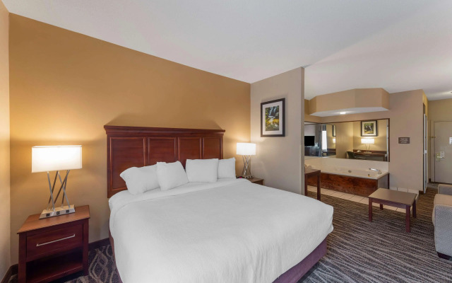 Best Western Plus Russellville Hotel & Suites