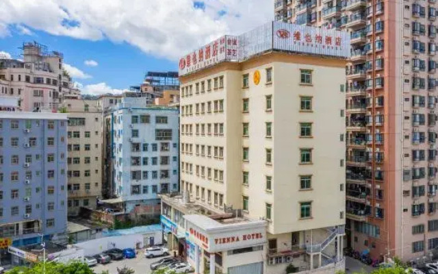 Vienna Hotel （Shenzhen Bantian Guangyayuan Station）