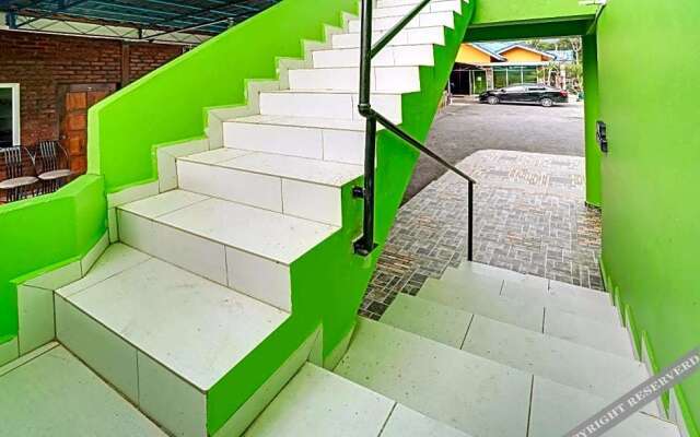 OYO 90462 Padang Besar Green Inn