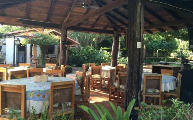 Hotel Rancho Regis
