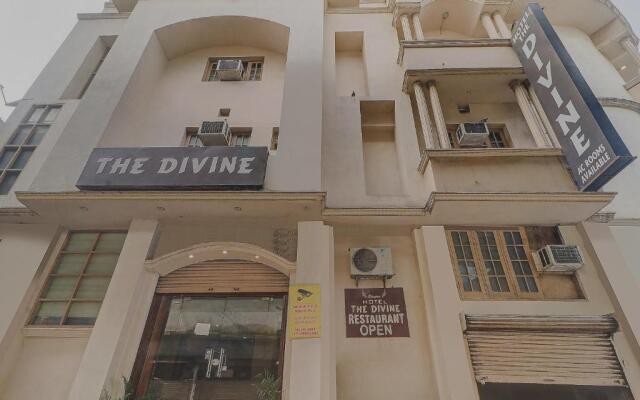 Super OYO Capital O Hotel Divine