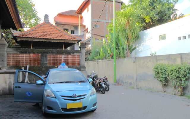Airy Pantai Kuta Poppies Lane Satu Bali