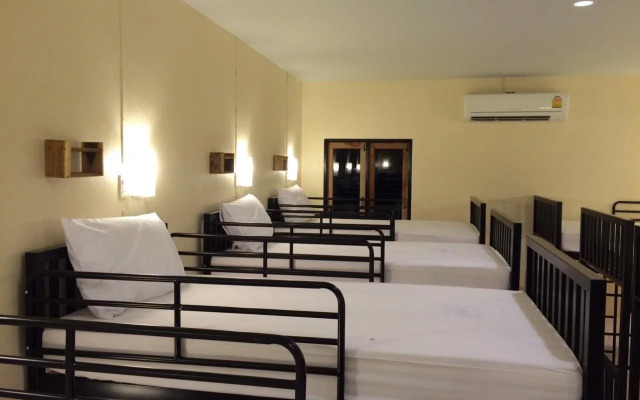 Koh Jum Hostel