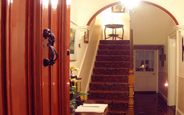 Higgins B&B