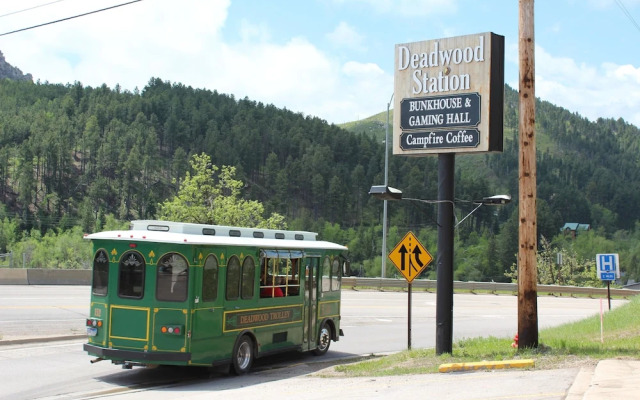 Deadwood Station Bunkhouse