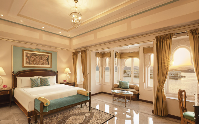 Taj Fateh Prakash Palace