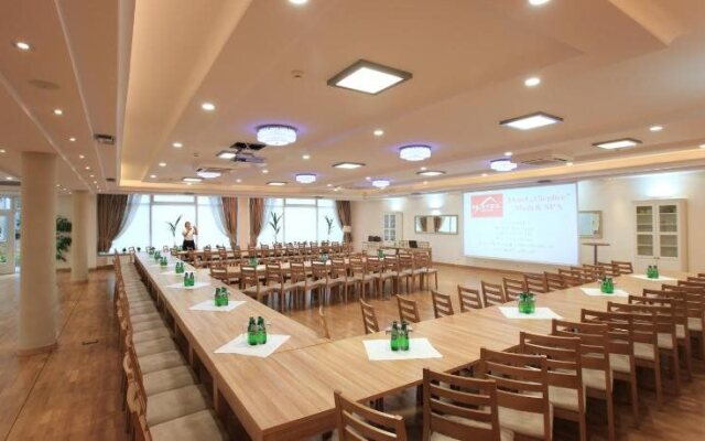 Cieplice Hotel