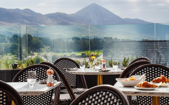 Westport Coast Hotel