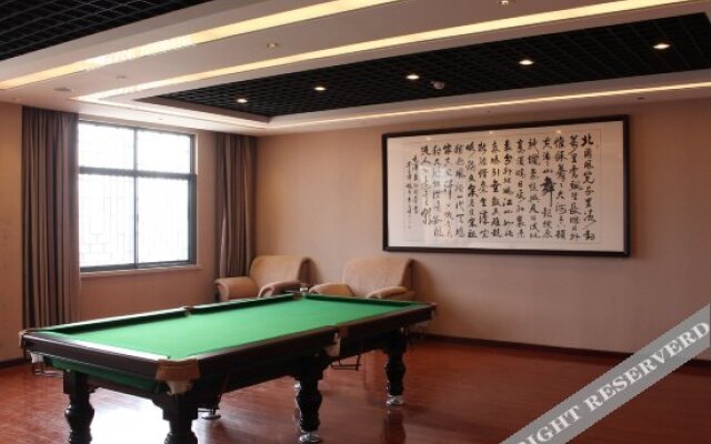 Xinnong Court Hotel