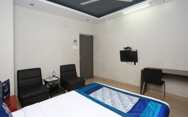 OYO 2737 Residency Square