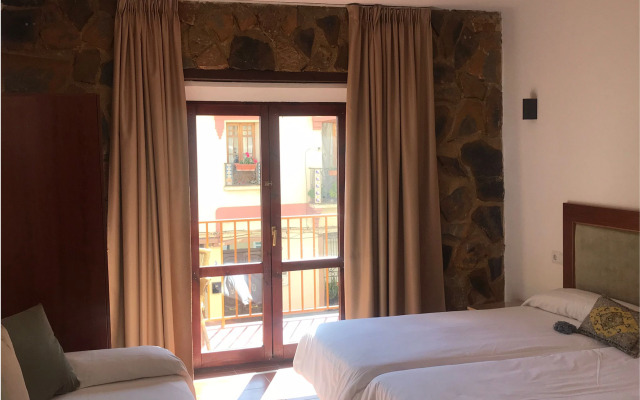 LEON DORMIDO Room & Apartments